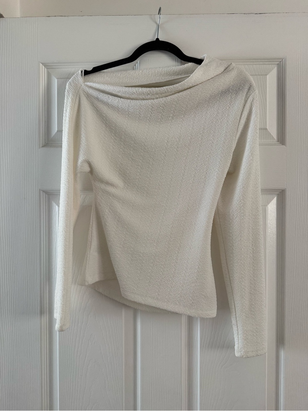 Astr White Long-Sleeve Textured Boatneck Top